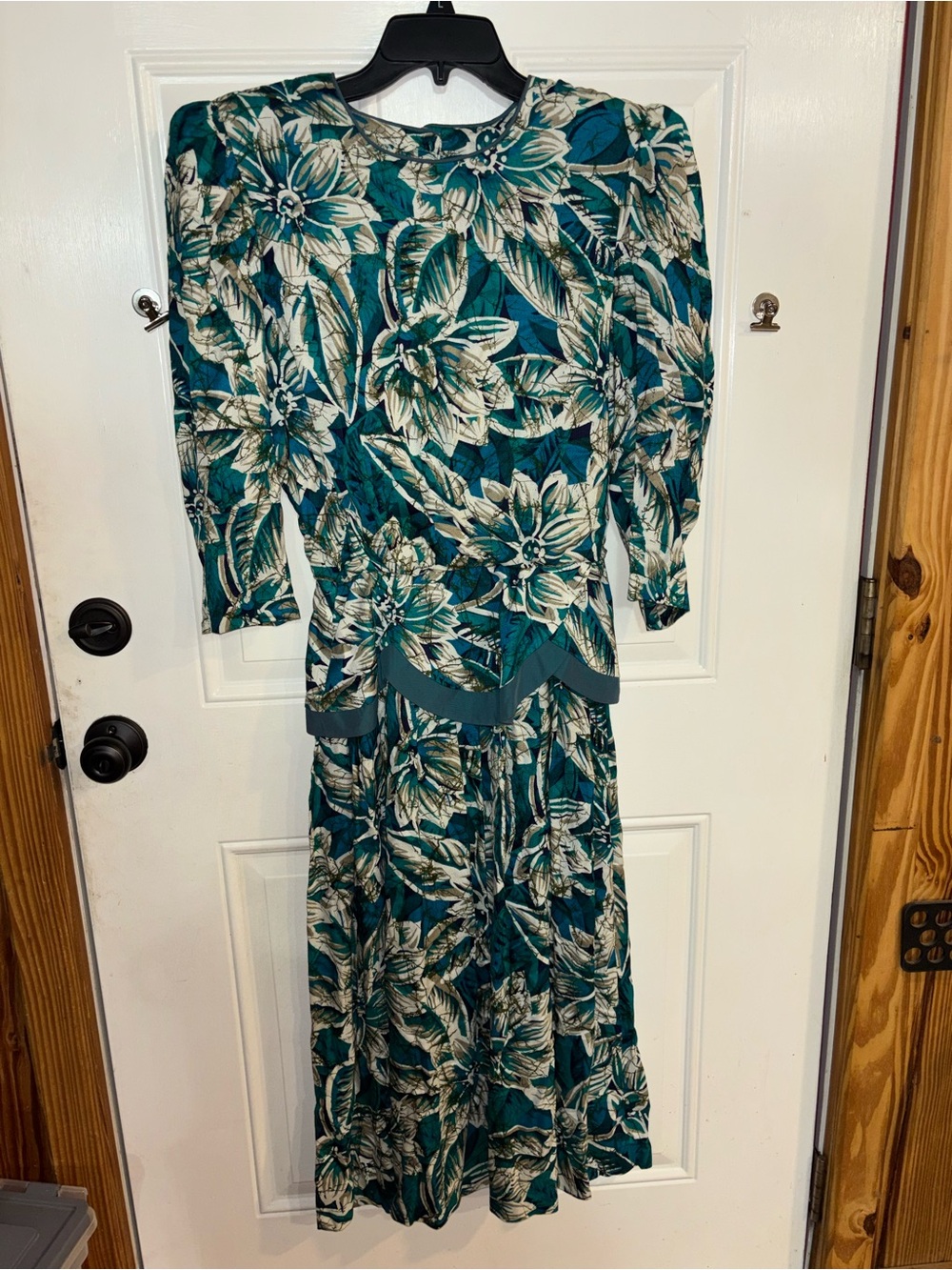 Vintage Lisa II Teal Floral Midi Dress with Ivory Accents -